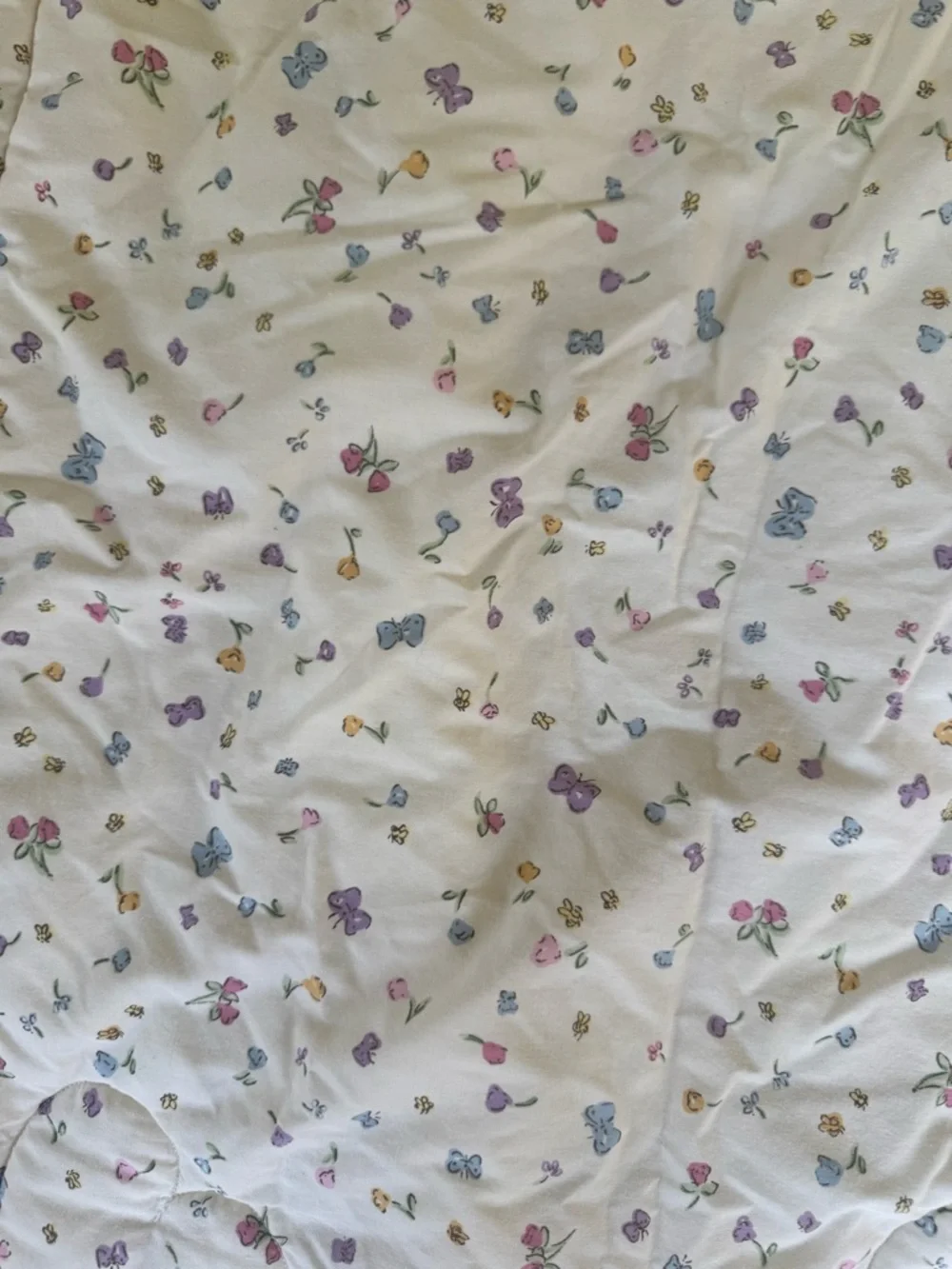 Classic Pooh Cream Baby Quilt with Ruffled Edge - Picture 8 of 11